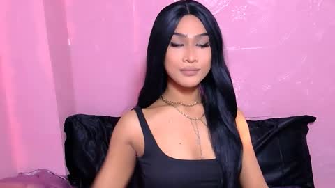 Snapshot of urfavblackbarbie chatting on 09-19-25, 08:27 PATRICIA online show from 09-19-25, 08:27