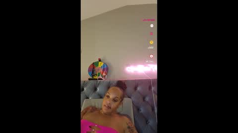 urfaveriri online show from 11-15-25, 10:12