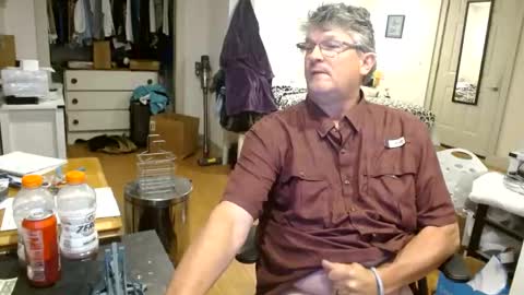 Snapshot of urfavteach50 chatting on 10-05-25, 01:26 Gregor online show from 10-05-25, 01:26