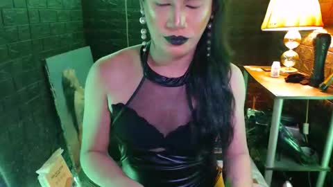 queen norelle online show from 10-09-25, 02:09