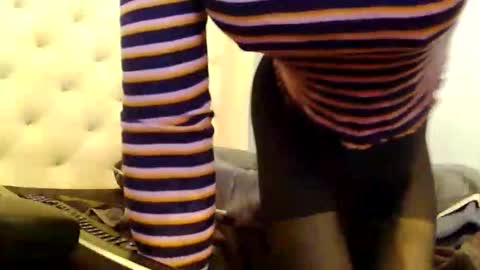 Snapshot of urlittleslut427128 chatting on 09-30-25, 04:23 command me online show from 09-30-25, 04:23