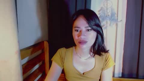 urlovely_che online show from 11-06-25, 10:10