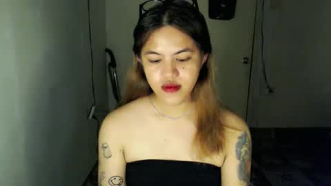 Snapshot of urlovely_hait chatting on 11-11-25, 06:30 Sham online show from 11-11-25, 06:30