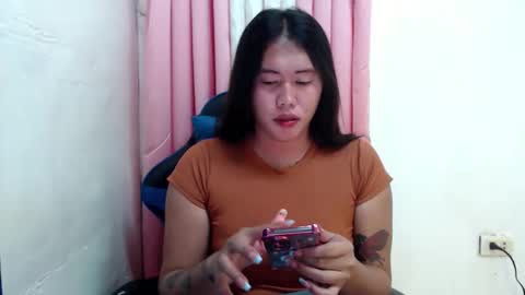 Snapshot of urlovely_sofie chatting on 10-20-25, 07:03 Sofie online show from 10-20-25, 07:03