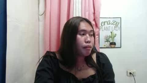 Snapshot of urlovely_sofie chatting on 11-20-25, 04:29 Sofie online show from 11-20-25, 04:29