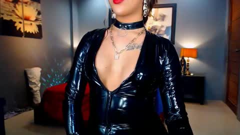 UrMajestyTyra online show from 01-07-25, 12:13