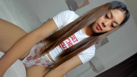 urdreamgirlxoxo online show from 12-26-24, 12:59
