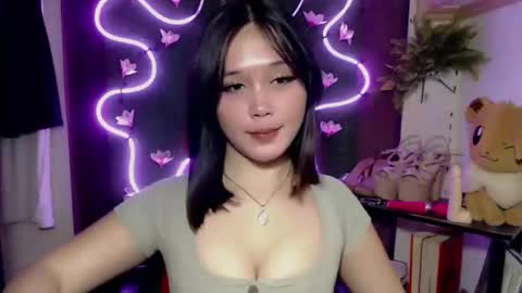 Pia online show from 10-26-25, 09:10