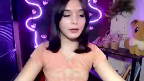 Pia online show from 11-06-25, 03:57