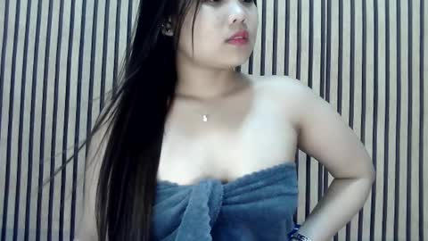 Snapshot of urpinaycutie chatting on 02-20-25, 10:37 urpinaycutie online show from 02-20-25, 10:37