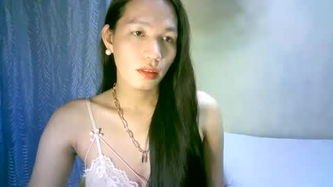 queen julia not into CHEAPGUY online show from 01-07-25, 12:41