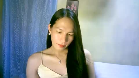queen julia not into CHEAPGUY online show from 02-08-25, 01:01