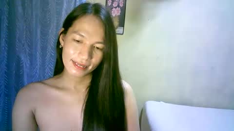 queen julia not into CHEAPGUY online show from 03-04-25, 02:53