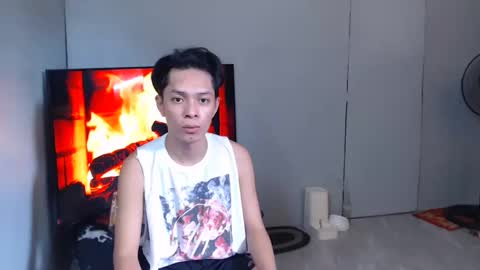Snapshot of urpinoyasianx chatting on 01-12-25, 06:49 Mel online show from 01-12-25, 06:49