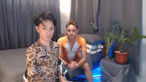 Snapshot of urpinoyasianx chatting on 03-02-25, 06:27 Mel online show from 03-02-25, 06:27
