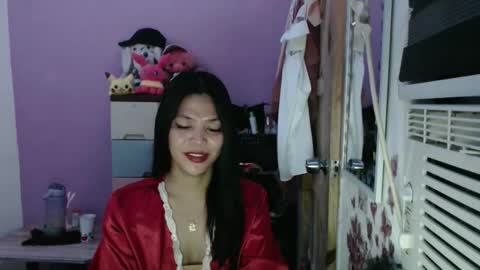 Snapshot of urpreciouspinayxxx chatting on 10-31-25, 09:21 hi im kim online show from 10-31-25, 09:21