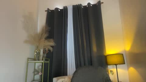 urpretty_girl online show from 02-06-26, 06:07