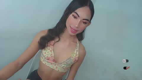 Snapshot of urpretty_mistake chatting on 02-13-26, 05:25 urpretty_mistake online show from 02-13-26, 05:25