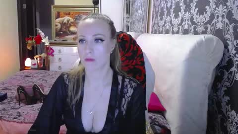 UrSecretTreasure88 online show from 11-08-25, 10:15