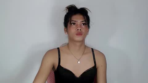 Snapshot of ursexy_diamondcum chatting on 02-27-26, 08:53 RAZ online show from 02-27-26, 08:53