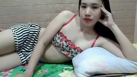 Snapshot of ursexychix_4u chatting on 02-07-25, 08:42 ursexychix_4u online show from 02-07-25, 08:42