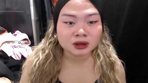 Snapshot of urslut_nicki chatting on 10-18-25, 03:09 xaica online show from 10-18-25, 03:09