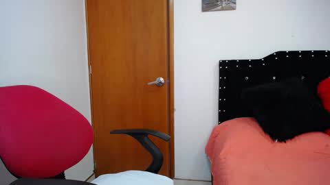 Eveling Blanco  online show from 01-21-25, 05:30