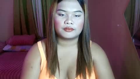 Snapshot of urwifematerial69_ chatting on 02-22-26, 11:20 Bella Miles Olivia online show from 02-22-26, 11:20