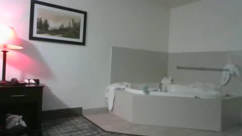 us24u888 online show from 10-31-25, 11:00