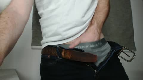 Snapshot of us5030 chatting on 12-22-24, 03:44 US5030 online show from 12-22-24, 03:44