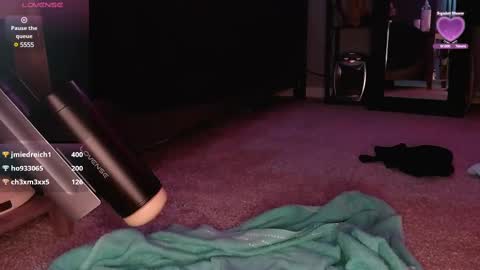 Snapshot of userofthings chatting on 02-02-25, 08:02 Bartholomew Washington online show from 02-02-25, 08:02