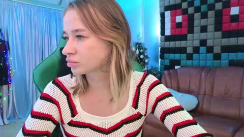 Leila online show from 12-31-24, 10:12