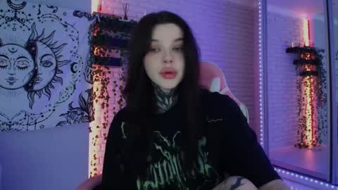Snapshot of uwu_eva chatting on 12-03-24, 11:01 Eva online show from 12-03-24, 11:01