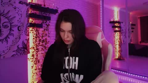 Snapshot of uwu_eva chatting on 12-08-24, 07:54 Eva online show from 12-08-24, 07:54