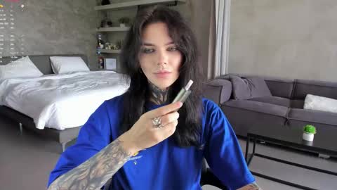 Eva online show from 12-17-25, 08:20