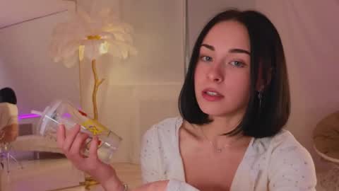 Snapshot of uwunikaa chatting on 01-18-25, 01:08 Anika On vacation online show from 01-18-25, 01:08