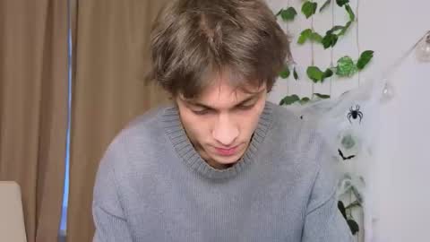 Valora online show from 10-25-25, 12:34