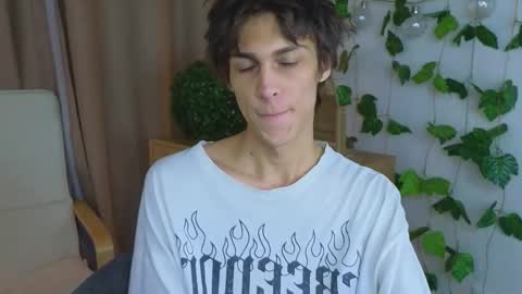 Valora online show from 11-12-25, 12:16