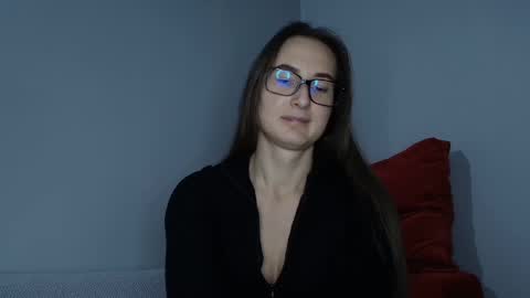 Snapshot of va_len_sea_ya chatting on 01-14-25, 06:17 Valensiya online show from 01-14-25, 06:17