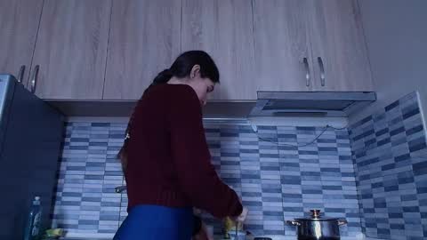 Valensiya online show from 03-01-26, 10:28