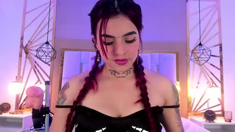 Snapshot of vaaleriee_miller_ chatting on 12-19-24, 06:56 valeriee miller online show from 12-19-24, 06:56