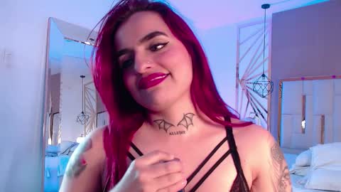 Snapshot of vaaleriee_miller_ chatting on 03-04-25, 06:39 valeriee miller online show from 03-04-25, 06:39