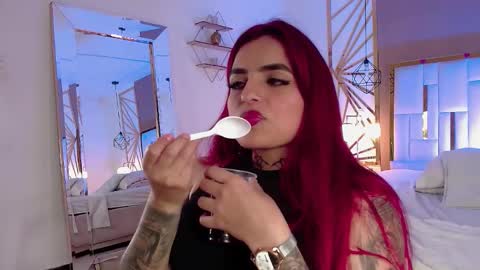 valeriee miller online show from 10-22-25, 06:29