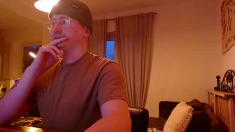 Snapshot of vacation__ chatting on 02-04-25, 04:39 vacation__ online show from 02-04-25, 04:39