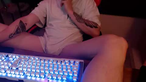 Snapshot of vacation__ chatting on 10-31-25, 04:30 vacation__ online show from 10-31-25, 04:30