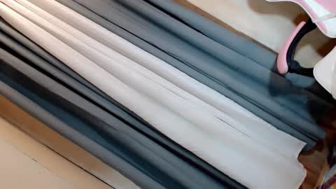 JESS - DONT FORGET TO FOLLOW ME AND GIVE ME THUMBS UP online show from 10-15-25, 07:41