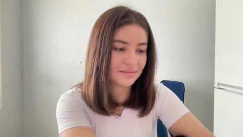 Snapshot of vaiee chatting on 09-13-25, 05:18 Valery online show from 09-13-25, 05:18