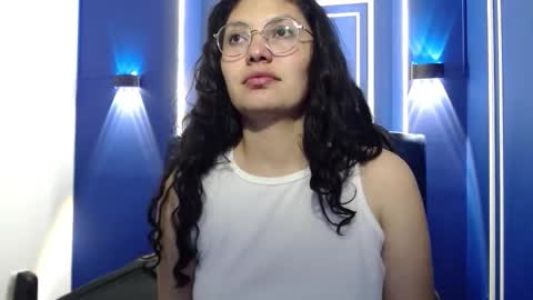 Vainilla online show from 10-29-25, 03:31