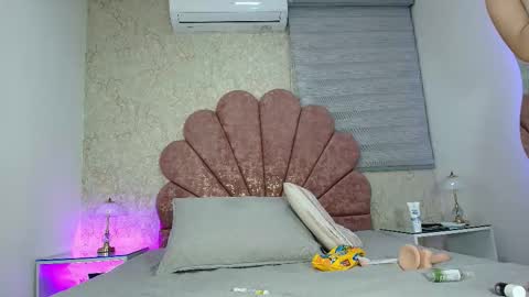 Vaiolet colls online show from 02-03-26, 11:59