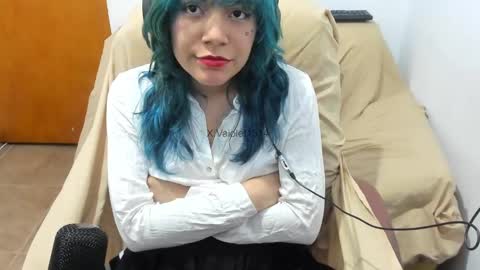 Vaiolet1314 online show from 10-10-25, 02:21